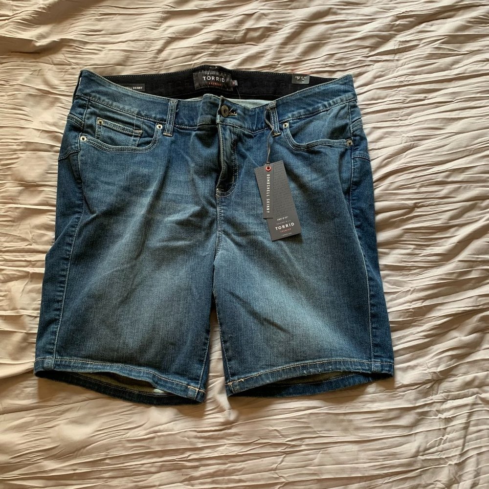 Torrid - Bombshell Shorts (NWT)